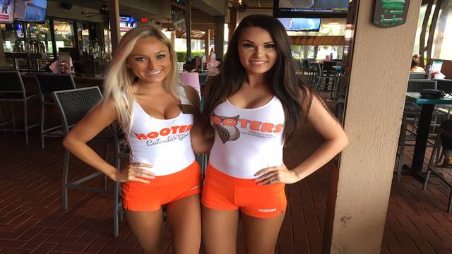 video-of-hooters-girl-southwest-airlines