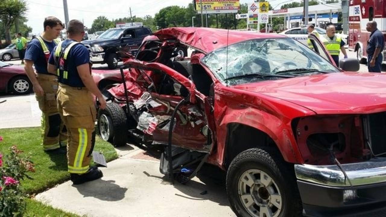 1 person airlifted to hospital after wreck on FM 529 in NW...