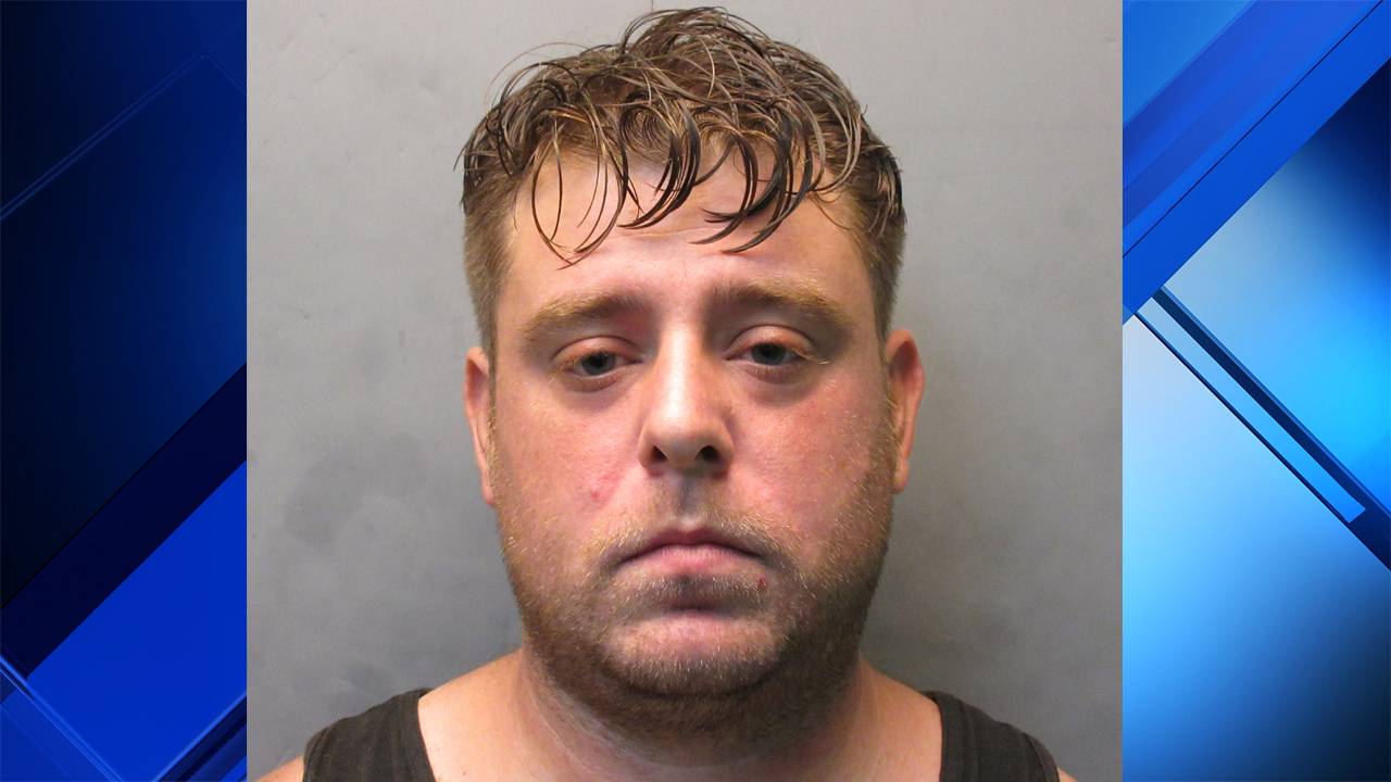 Man Threatened to Post Ex-Girlfriends Naked Photos Online 