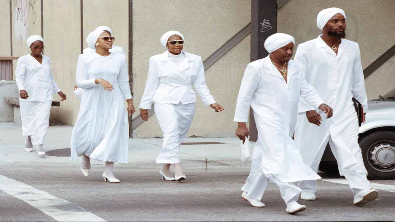 Yahwehs arrive at Miami federal courthouse for bond hearing for Yahweh ben Yahweh in 1990